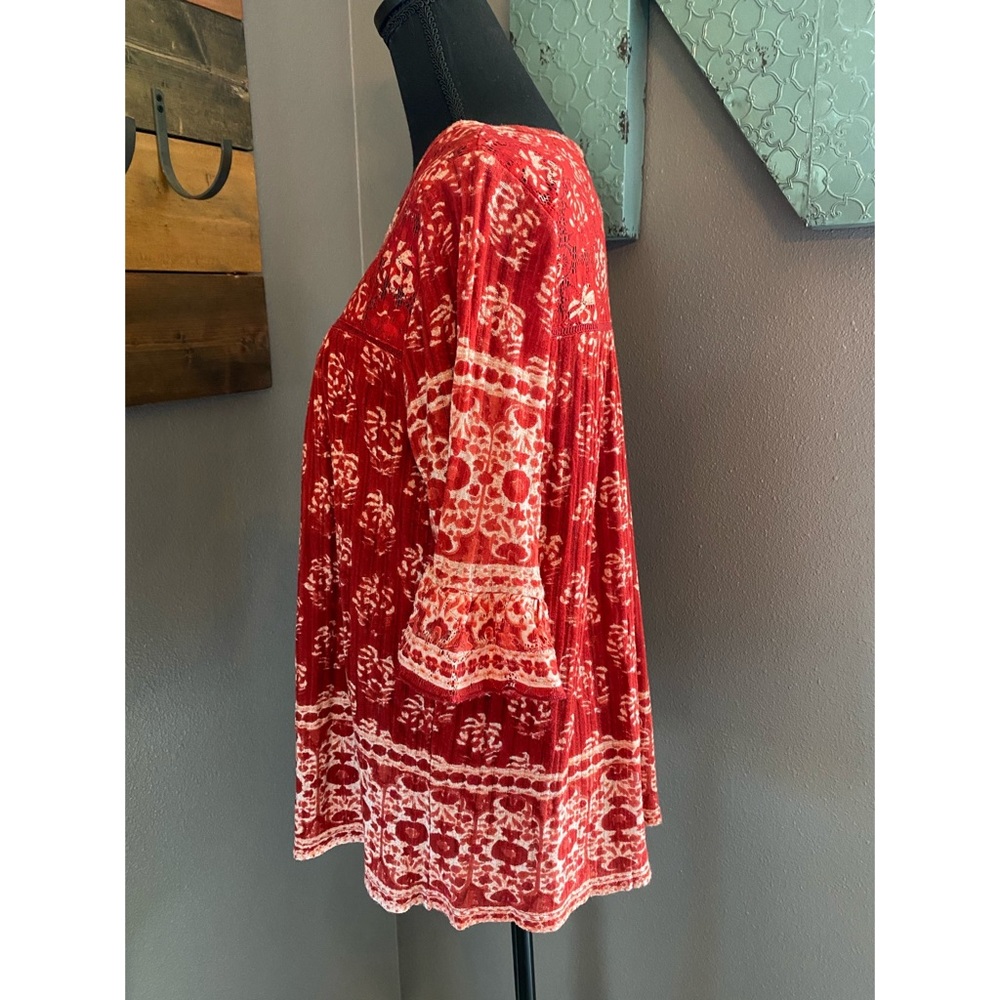 Women’s Lucky Brand red top. Size M.